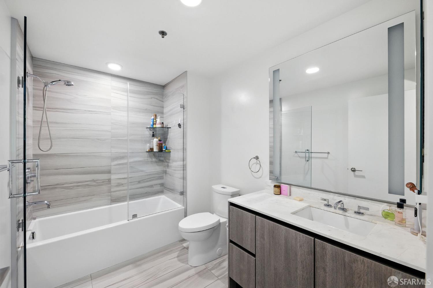 Detail Gallery Image 14 of 41 For 333 Beale St 3c,  San Francisco,  CA 94105 - 1 Beds | 1/1 Baths
