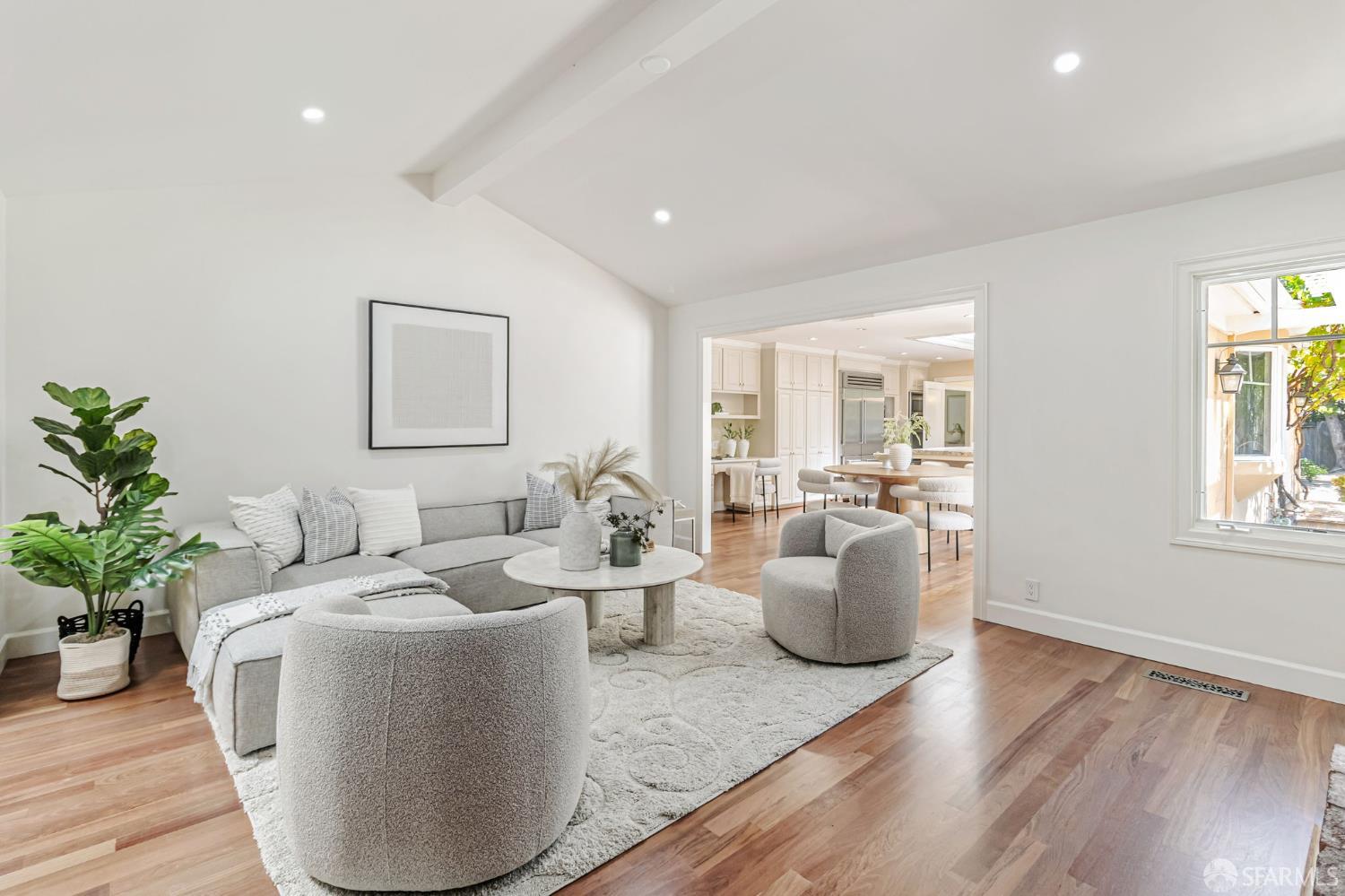 Detail Gallery Image 15 of 43 For 2 Callado Way, Atherton,  CA 94027 - 5 Beds | 4/1 Baths