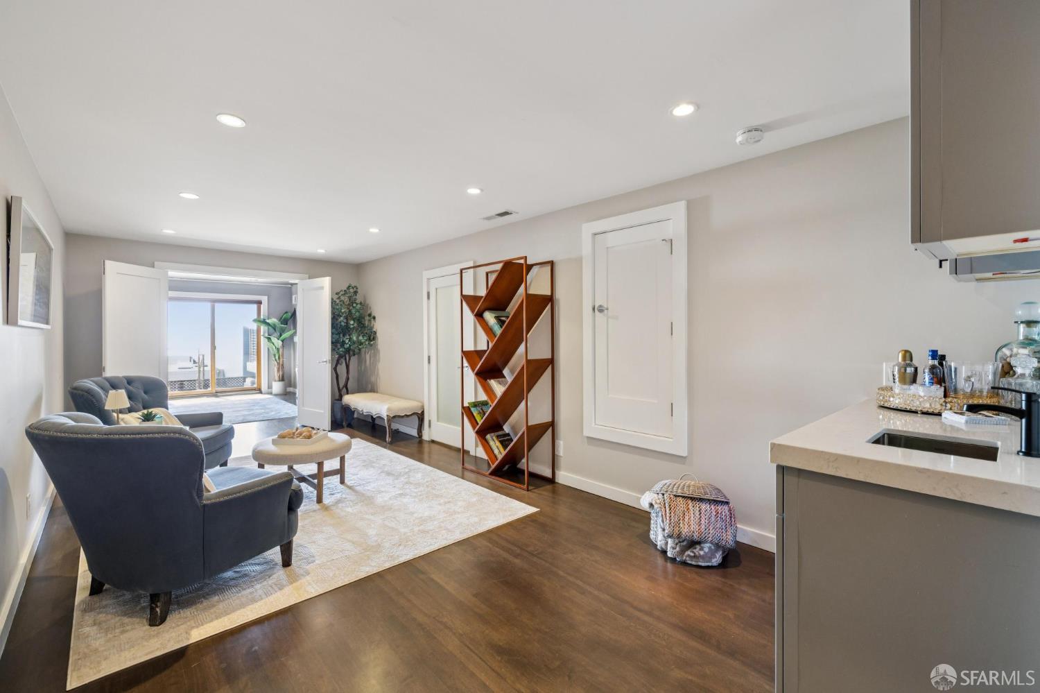Detail Gallery Image 65 of 93 For 2123 Funston Ave, San Francisco,  CA 94116 - 4 Beds | 3/1 Baths