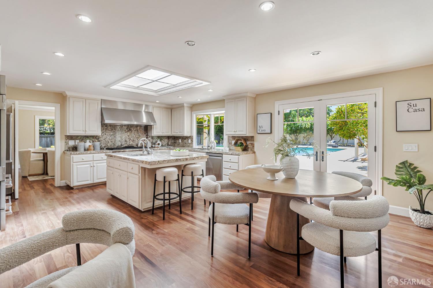 Detail Gallery Image 18 of 43 For 2 Callado Way, Atherton,  CA 94027 - 5 Beds | 4/1 Baths