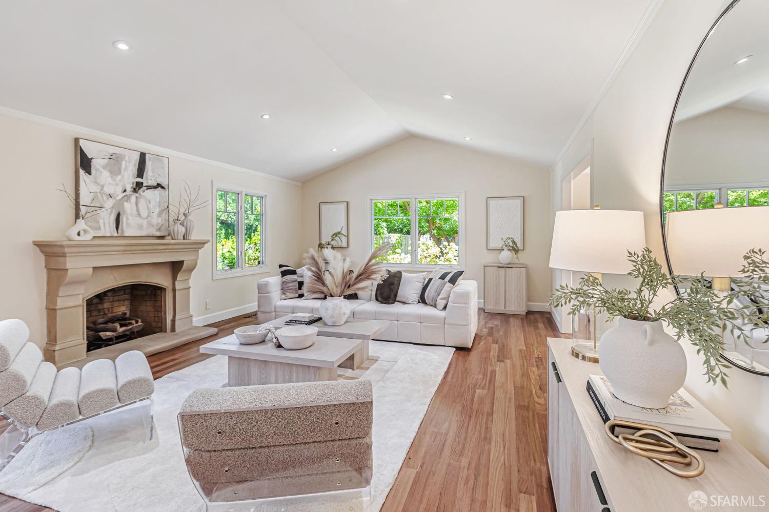 Detail Gallery Image 9 of 43 For 2 Callado Way, Atherton,  CA 94027 - 5 Beds | 4/1 Baths