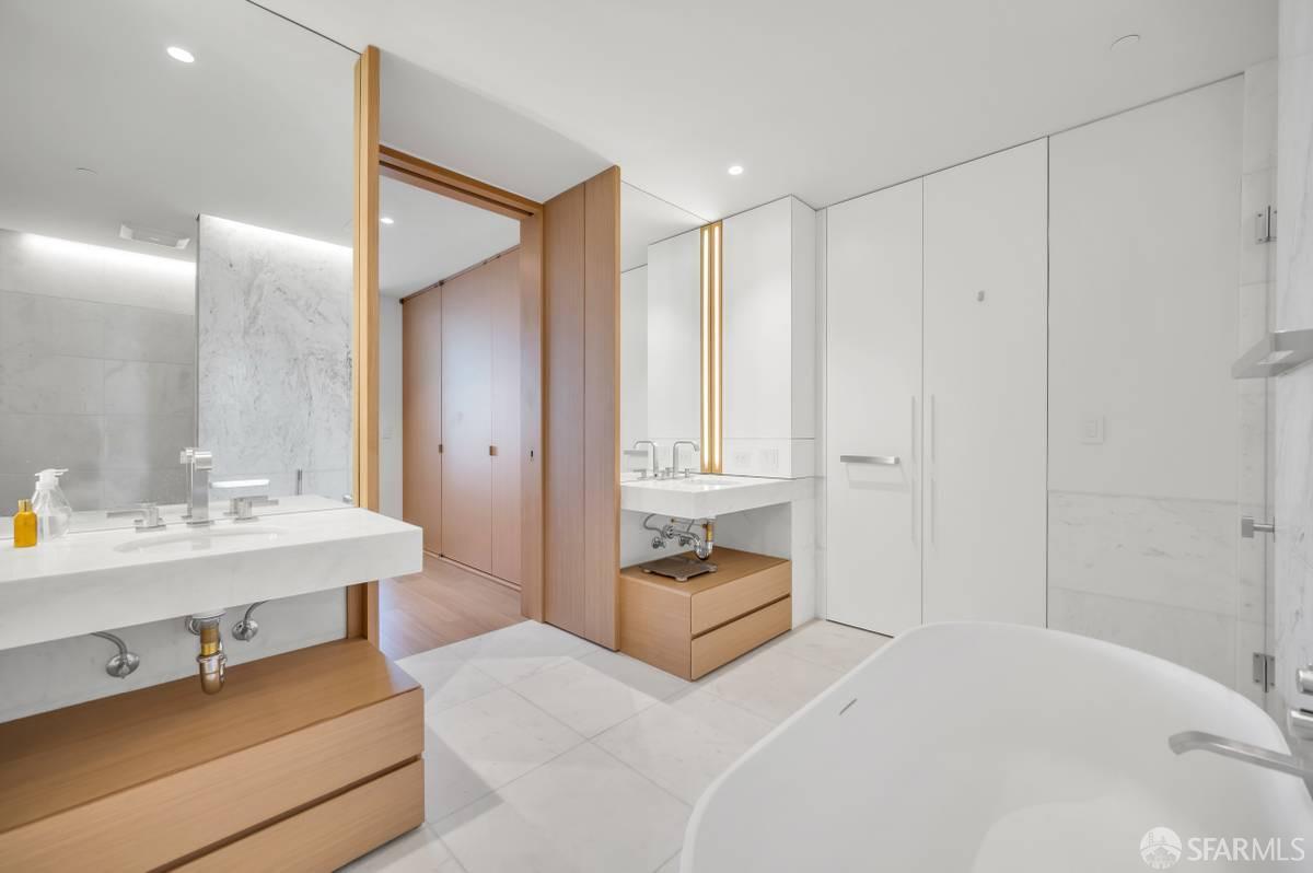 Detail Gallery Image 11 of 25 For 1 Steuart Ln #501,  San Francisco,  CA 94105 - 2 Beds | 3 Baths