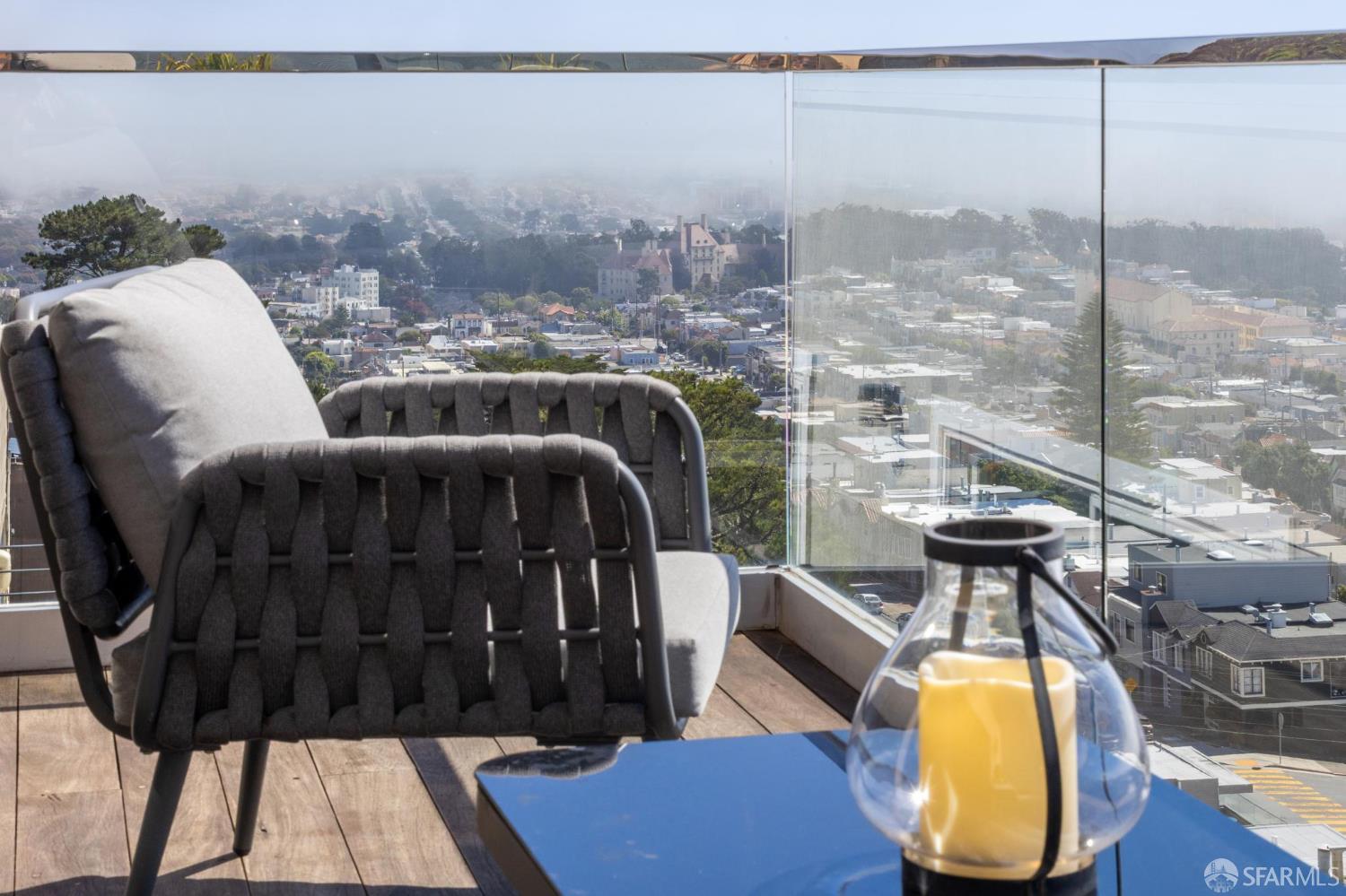 Detail Gallery Image 32 of 93 For 2123 Funston Ave, San Francisco,  CA 94116 - 4 Beds | 3/1 Baths