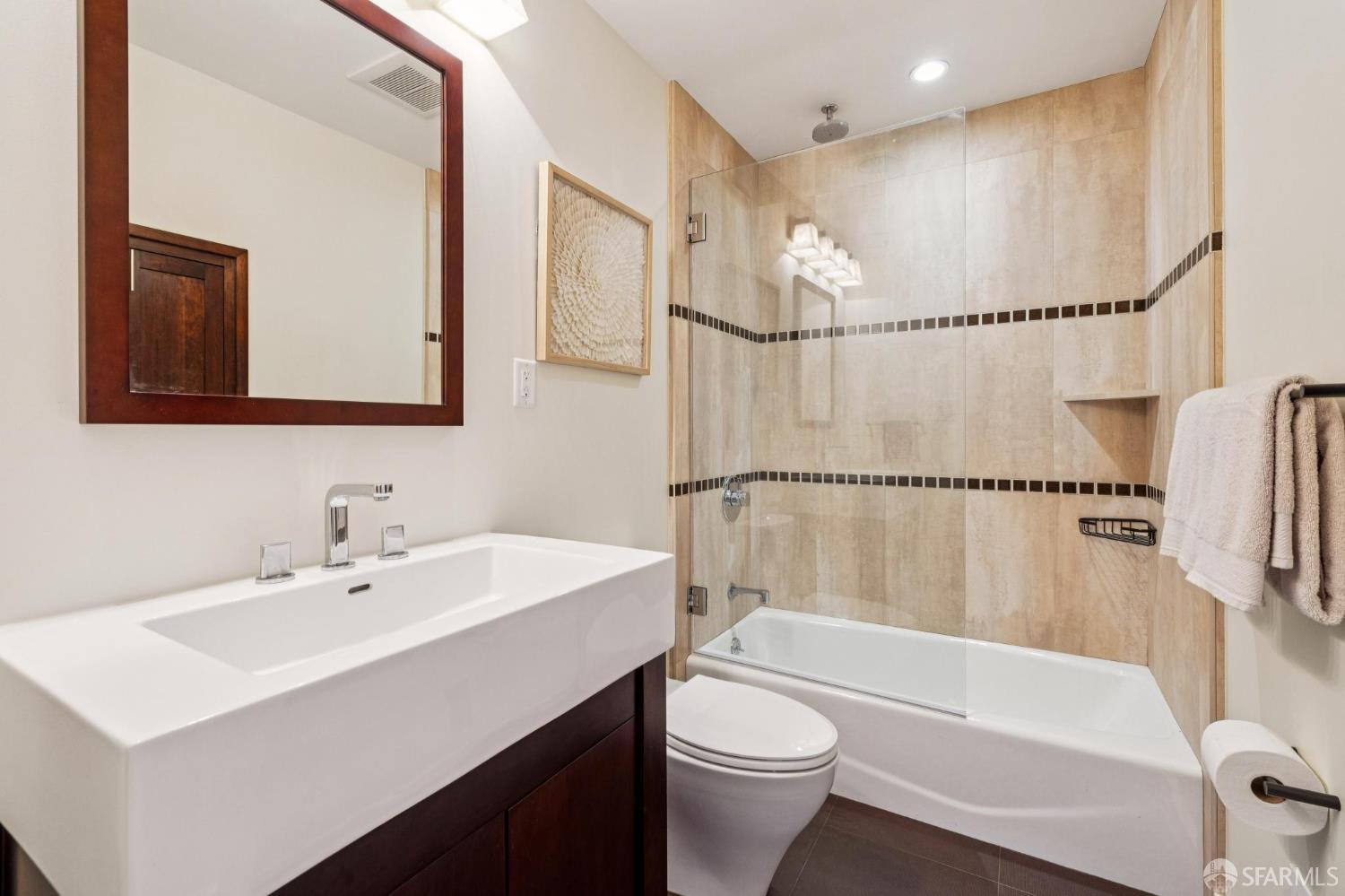 Detail Gallery Image 63 of 93 For 2123 Funston Ave, San Francisco,  CA 94116 - 4 Beds | 3/1 Baths