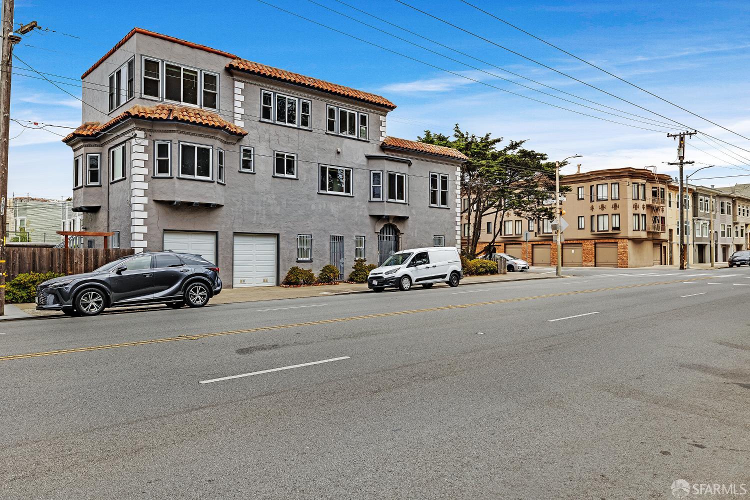 Detail Gallery Image 3 of 45 For 5600 Fulton St, San Francisco,  CA 94121 - 5 Beds | 3/1 Baths