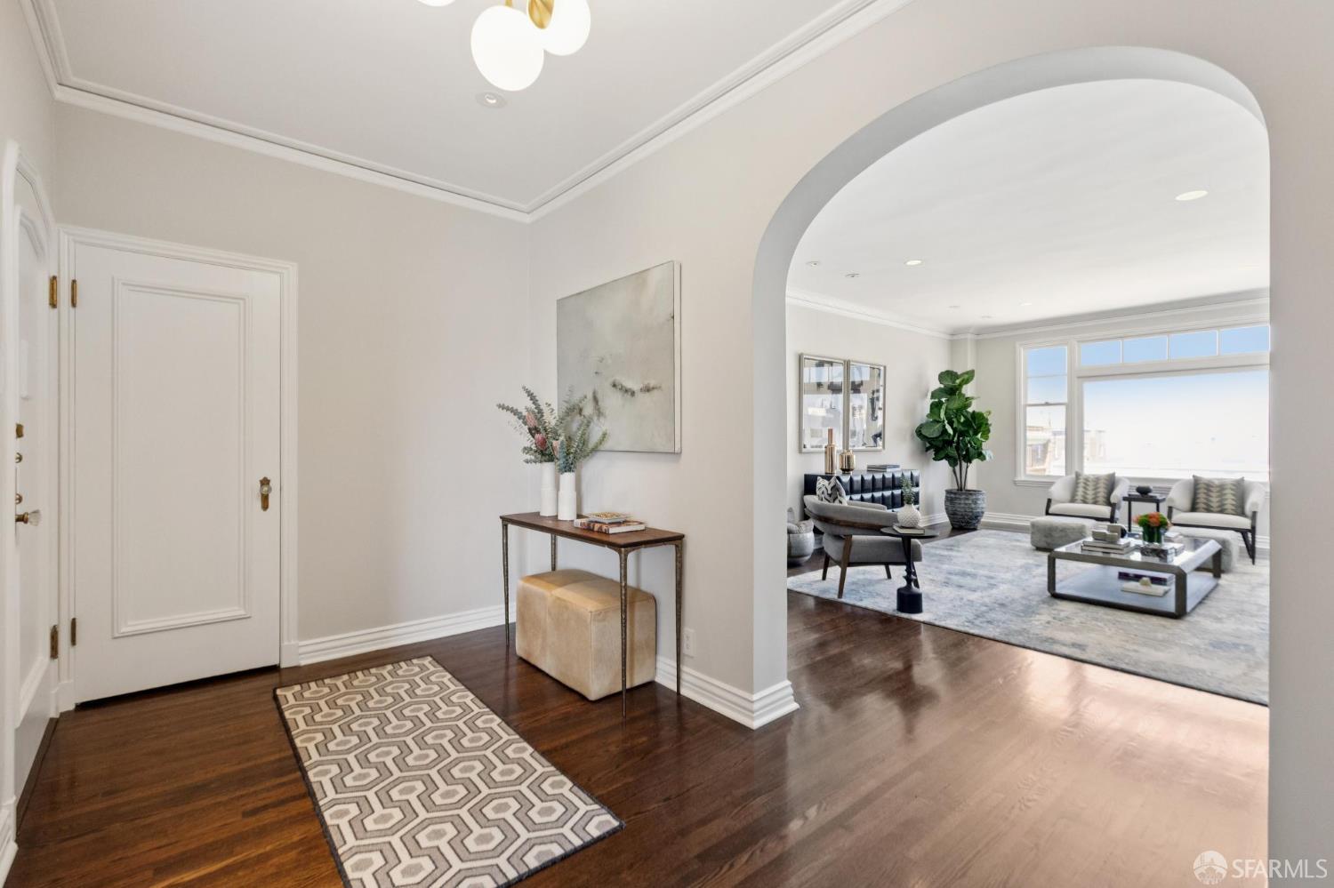 Photo #3: 425039132 Listing 