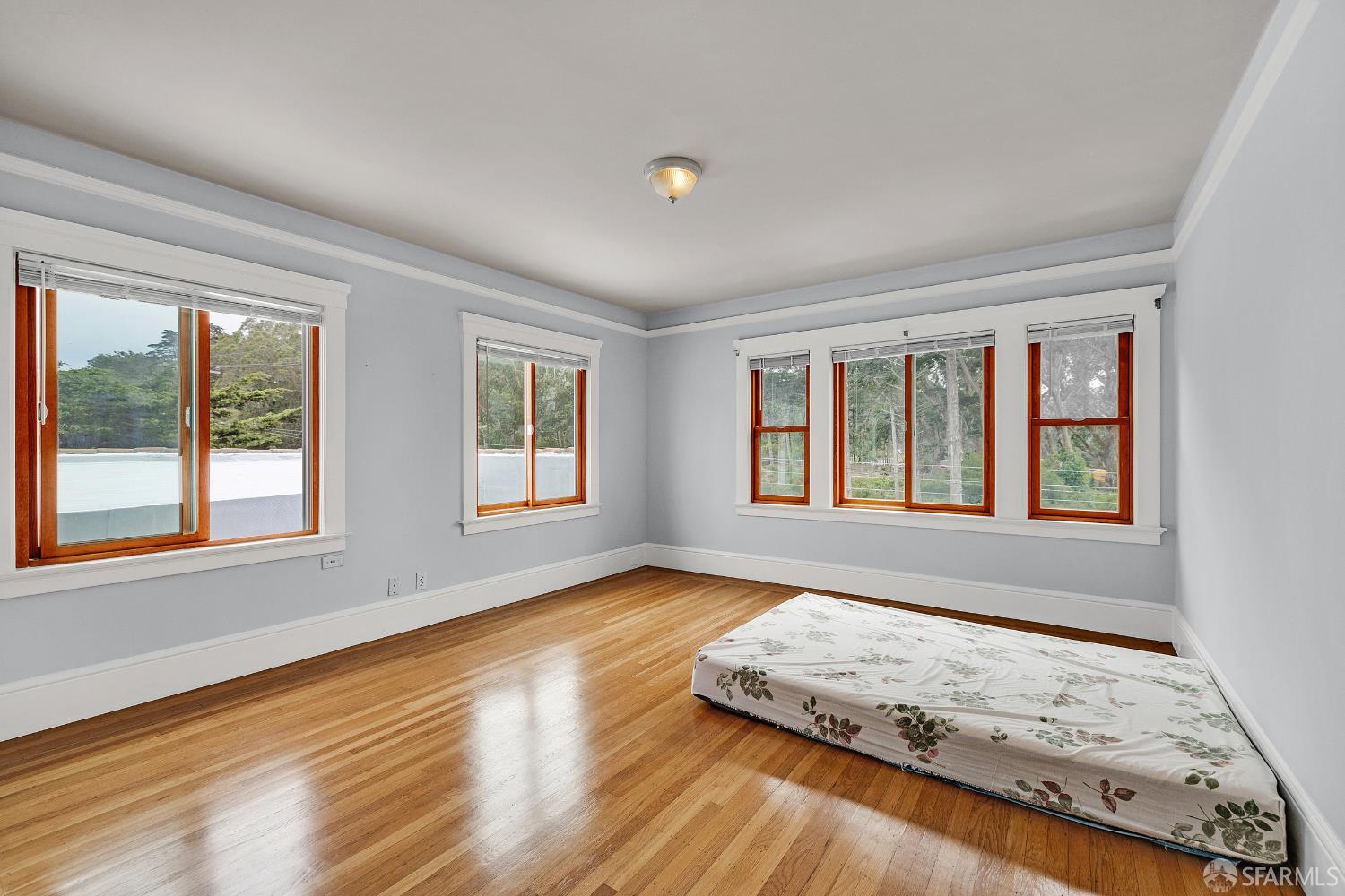 Detail Gallery Image 33 of 45 For 5600 Fulton St, San Francisco,  CA 94121 - 5 Beds | 3/1 Baths