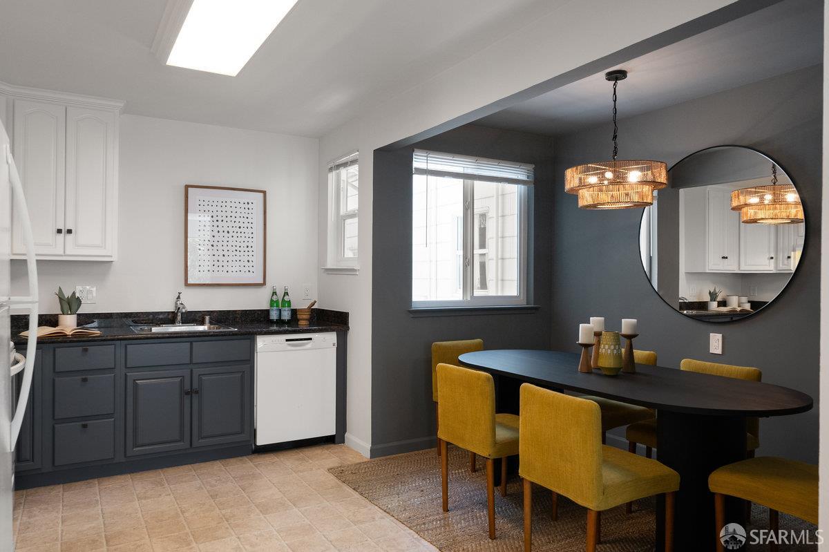 Detail Gallery Image 11 of 18 For 1604 Church St #2,  San Francisco,  CA 94131 - 2 Beds | 1 Baths