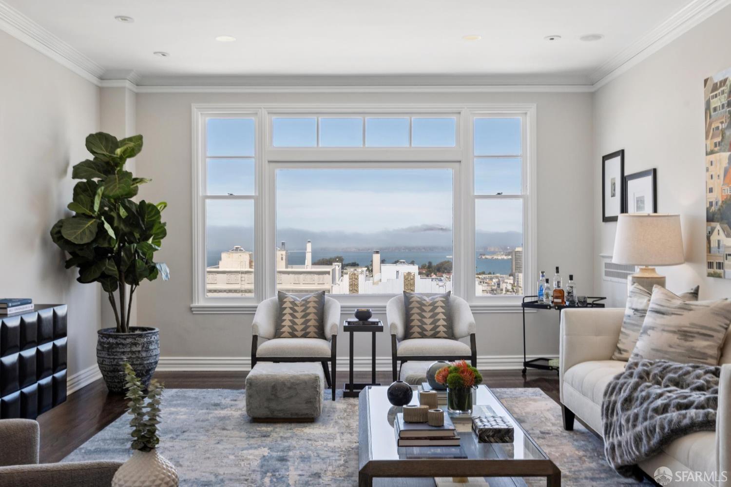 Photo #6: 425039132 Listing 