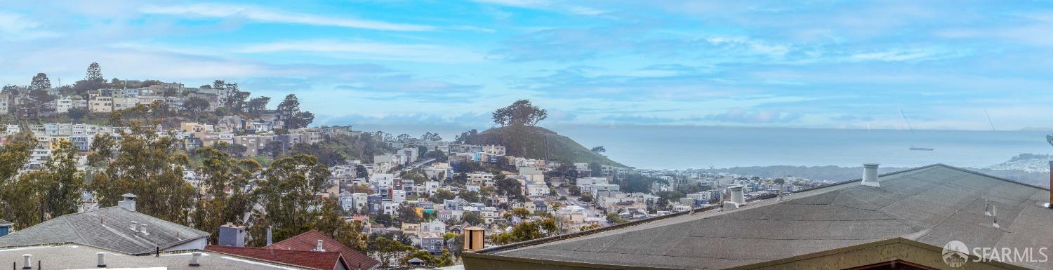 Detail Gallery Image 16 of 18 For 160 Devonshire Way, San Francisco,  CA 94131 - 3 Beds | 2 Baths