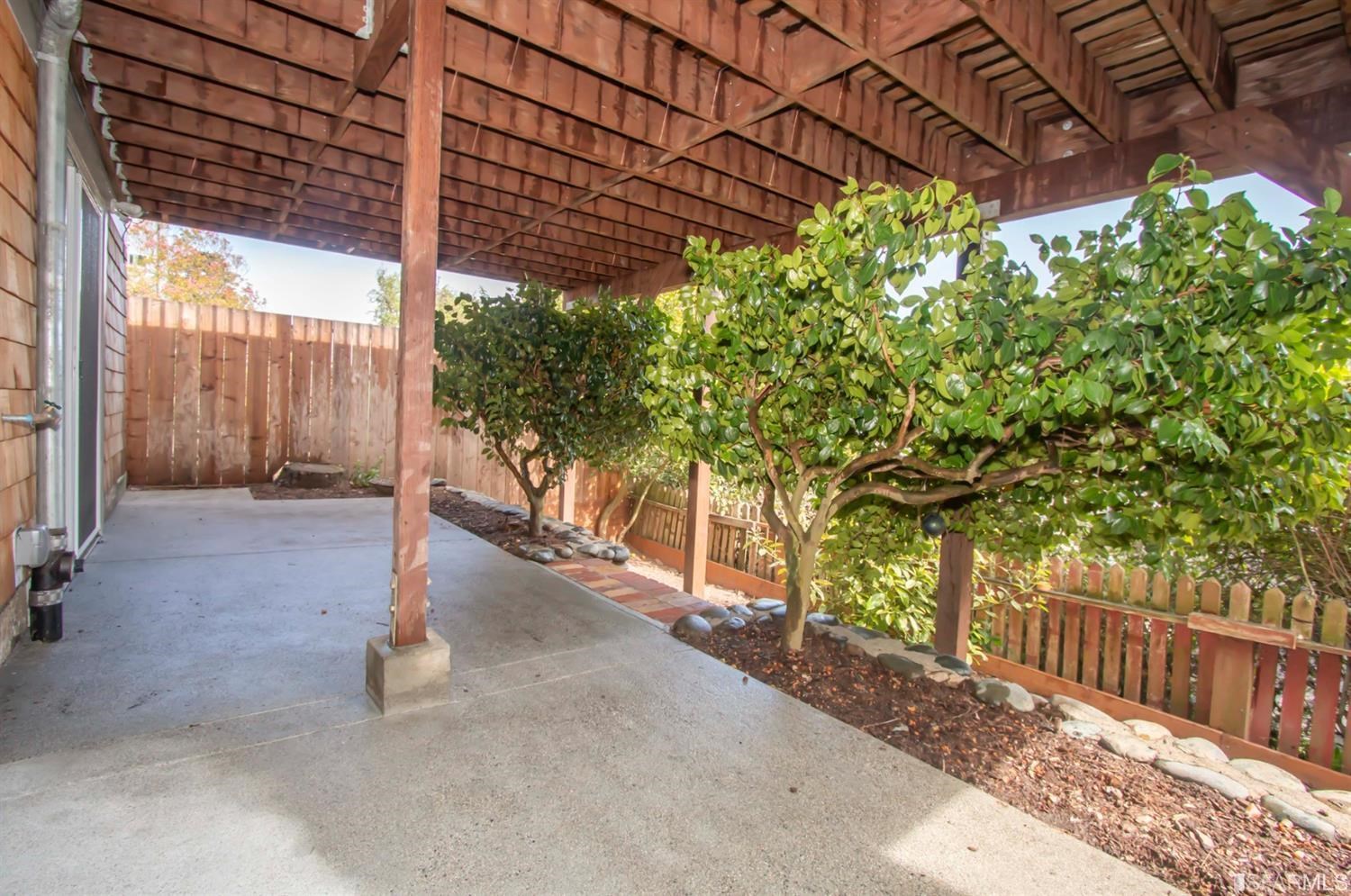 Detail Gallery Image 39 of 41 For 157 Villa Ter, San Francisco,  CA 94114 - 4 Beds | 2/1 Baths