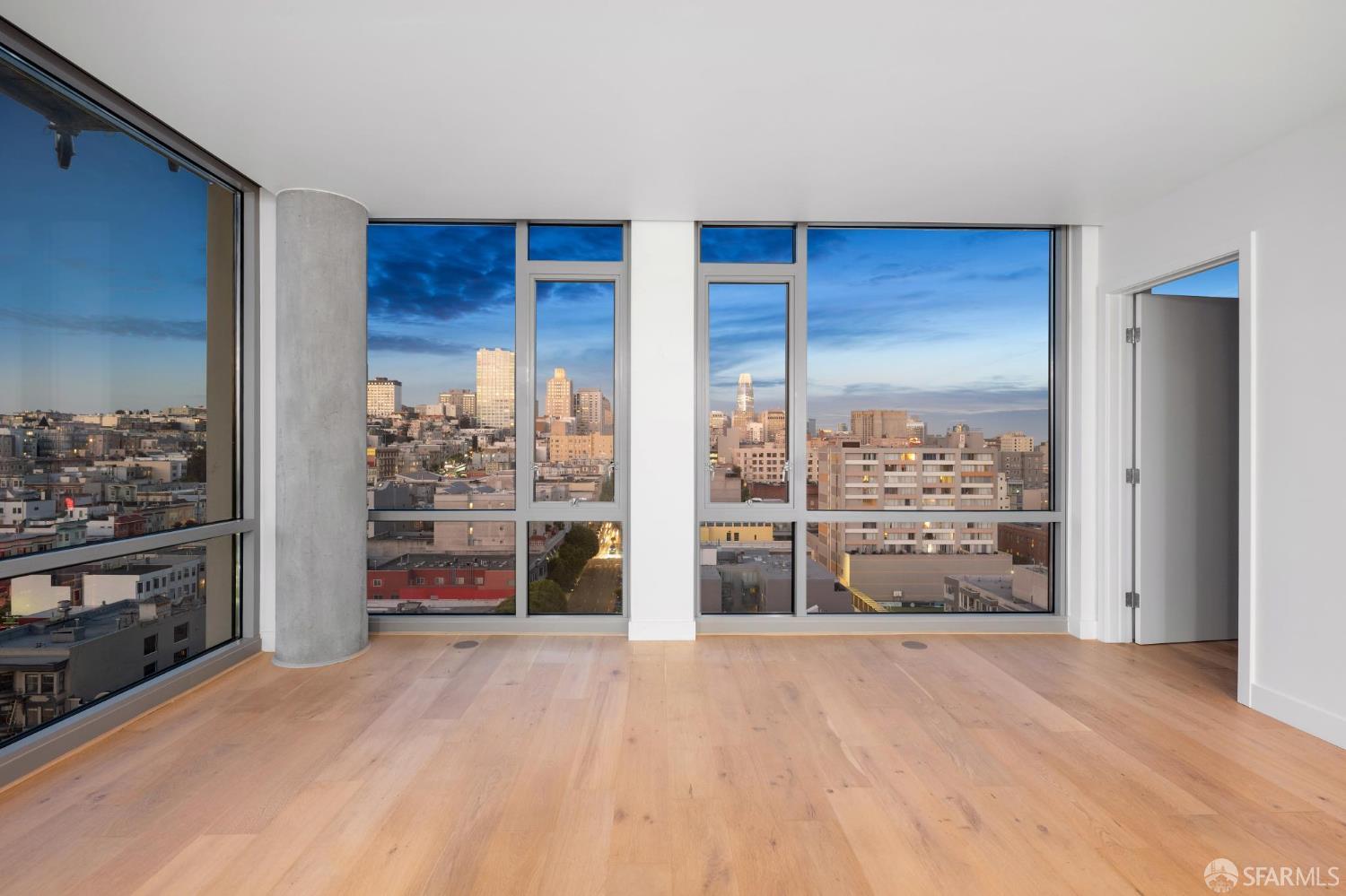 Photo #3: 425047850 Listing 