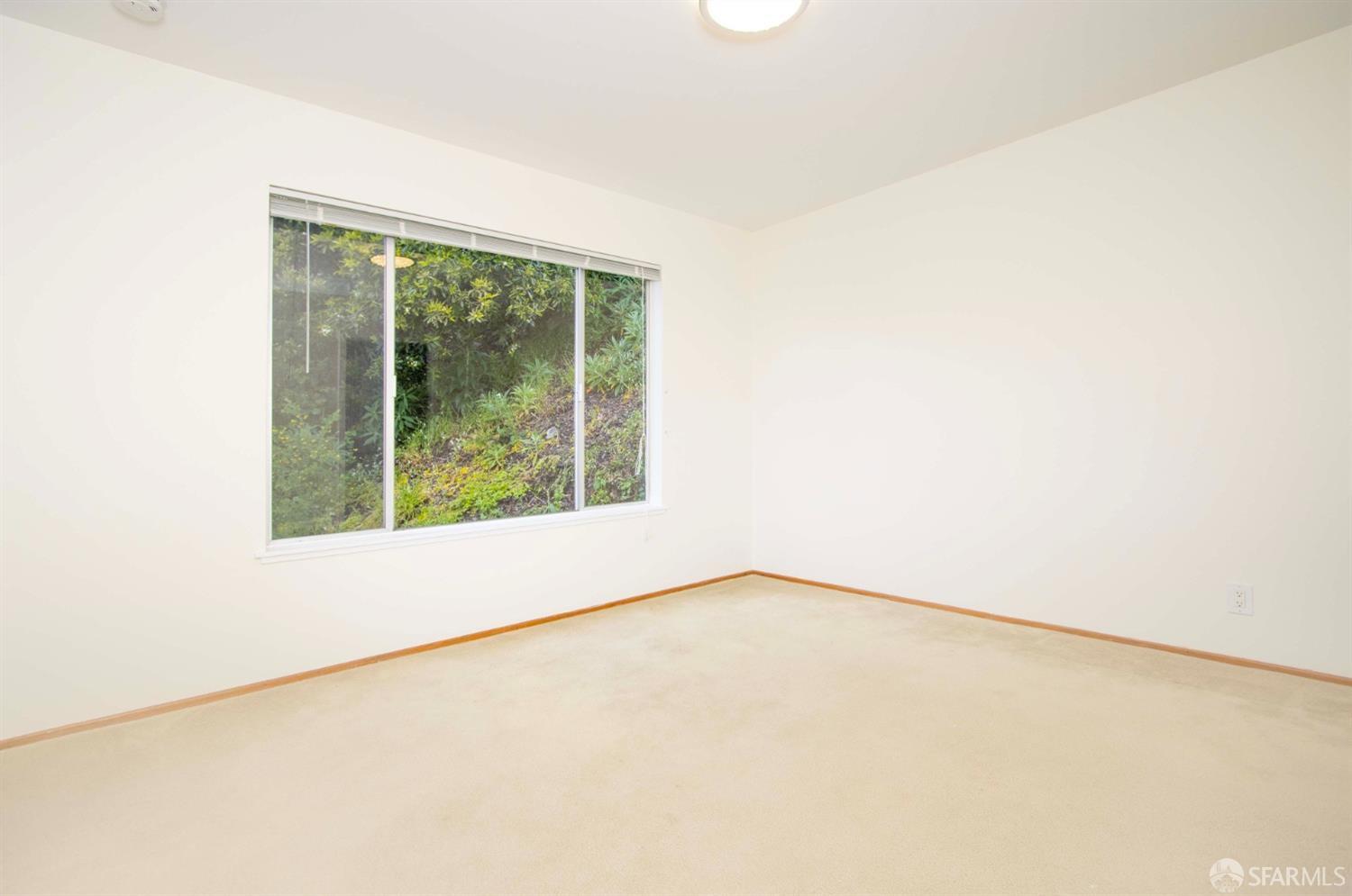Detail Gallery Image 7 of 18 For 160 Devonshire Way, San Francisco,  CA 94131 - 3 Beds | 2 Baths