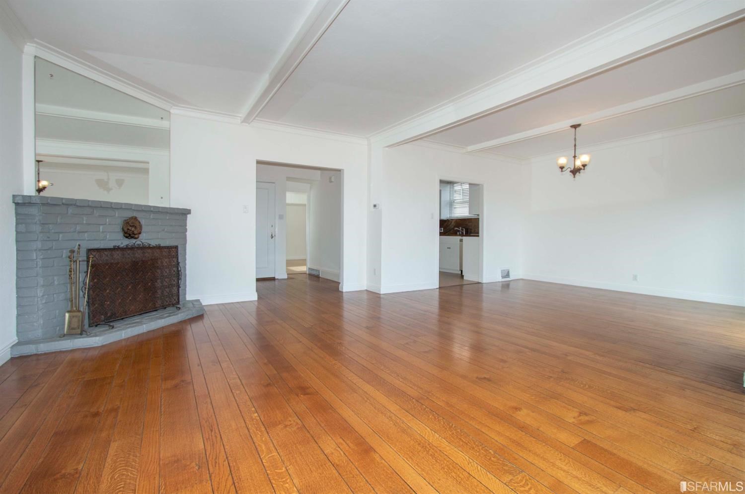 Detail Gallery Image 12 of 41 For 157 Villa Ter, San Francisco,  CA 94114 - 4 Beds | 2/1 Baths