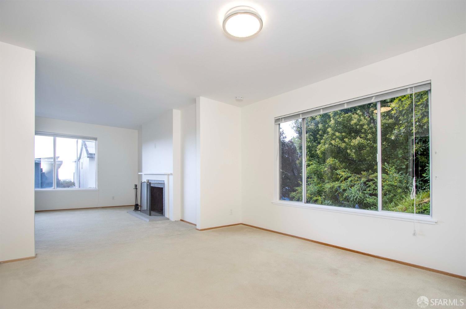 Detail Gallery Image 8 of 18 For 160 Devonshire Way, San Francisco,  CA 94131 - 3 Beds | 2 Baths