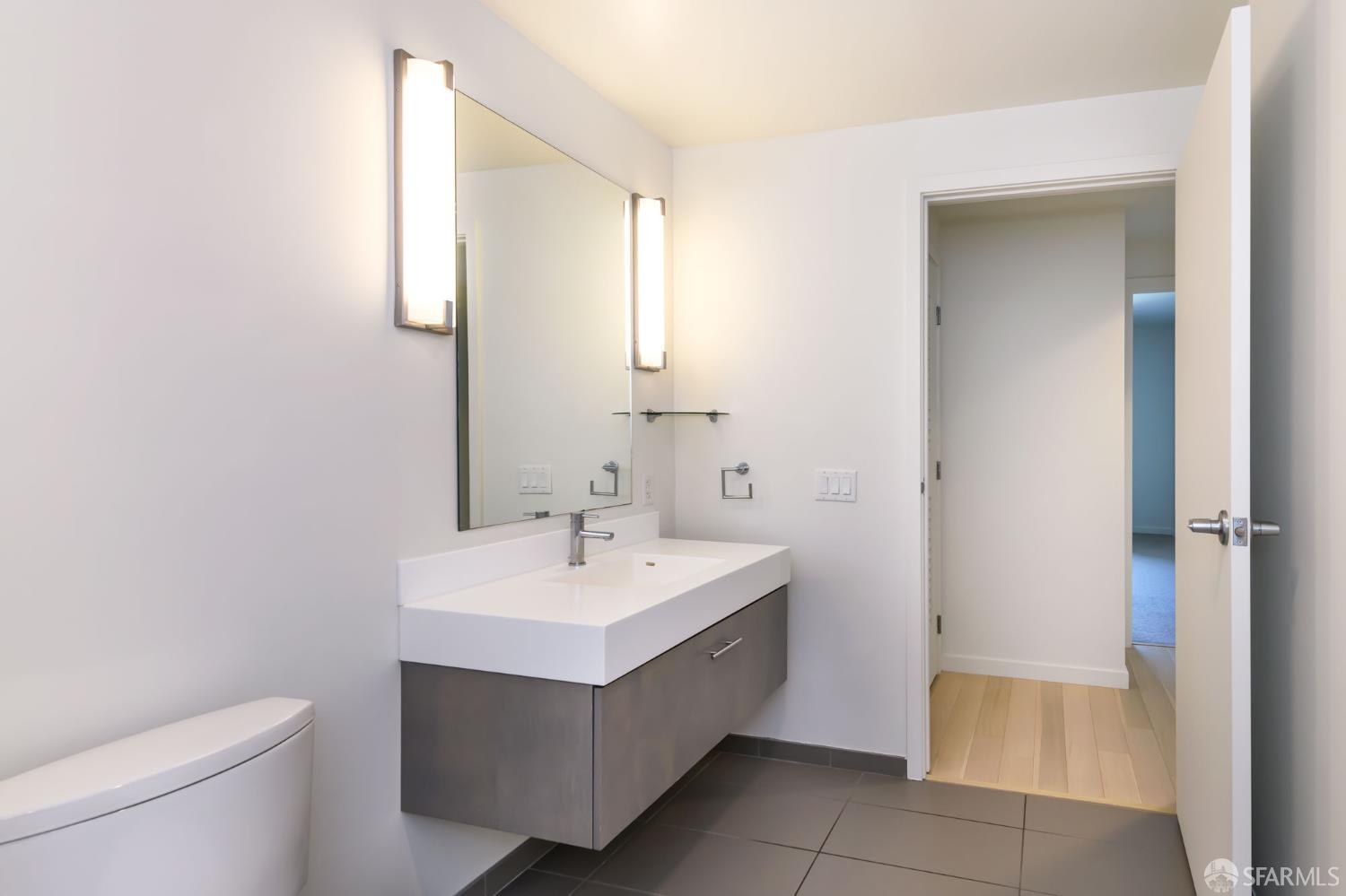 Detail Gallery Image 18 of 27 For 52 Innes Ct #308,  San Francisco,  CA 94124 - 1 Beds | 1 Baths
