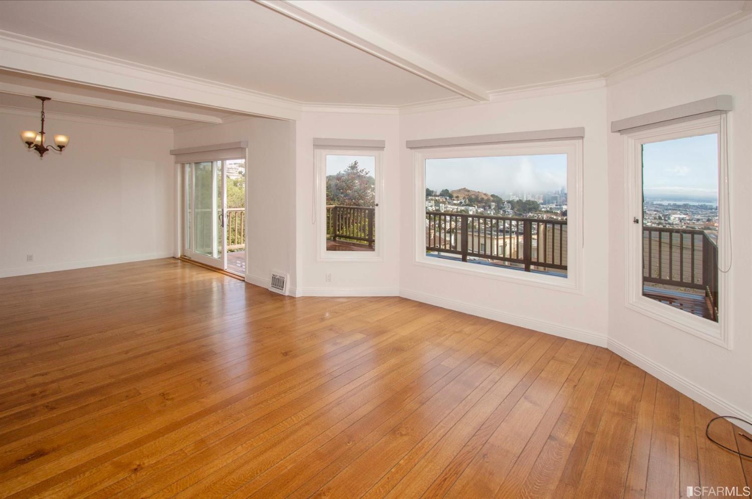 Detail Gallery Image 9 of 41 For 157 Villa Ter, San Francisco,  CA 94114 - 4 Beds | 2/1 Baths