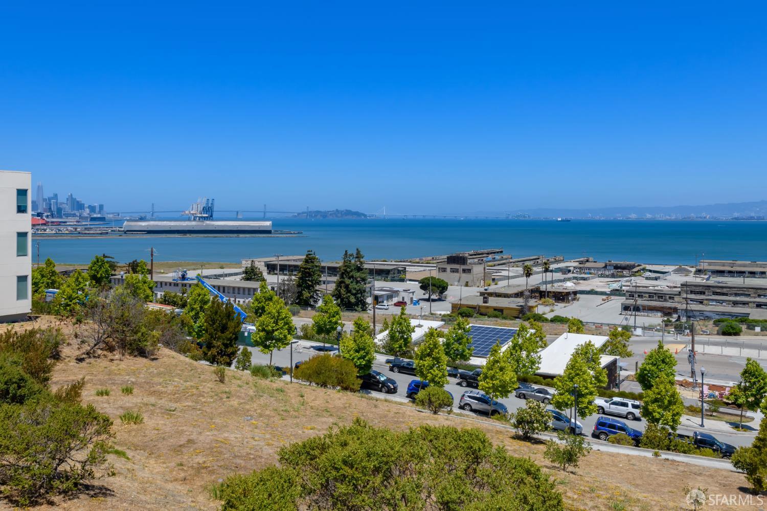 Detail Gallery Image 24 of 27 For 52 Innes Ct #308,  San Francisco,  CA 94124 - 1 Beds | 1 Baths