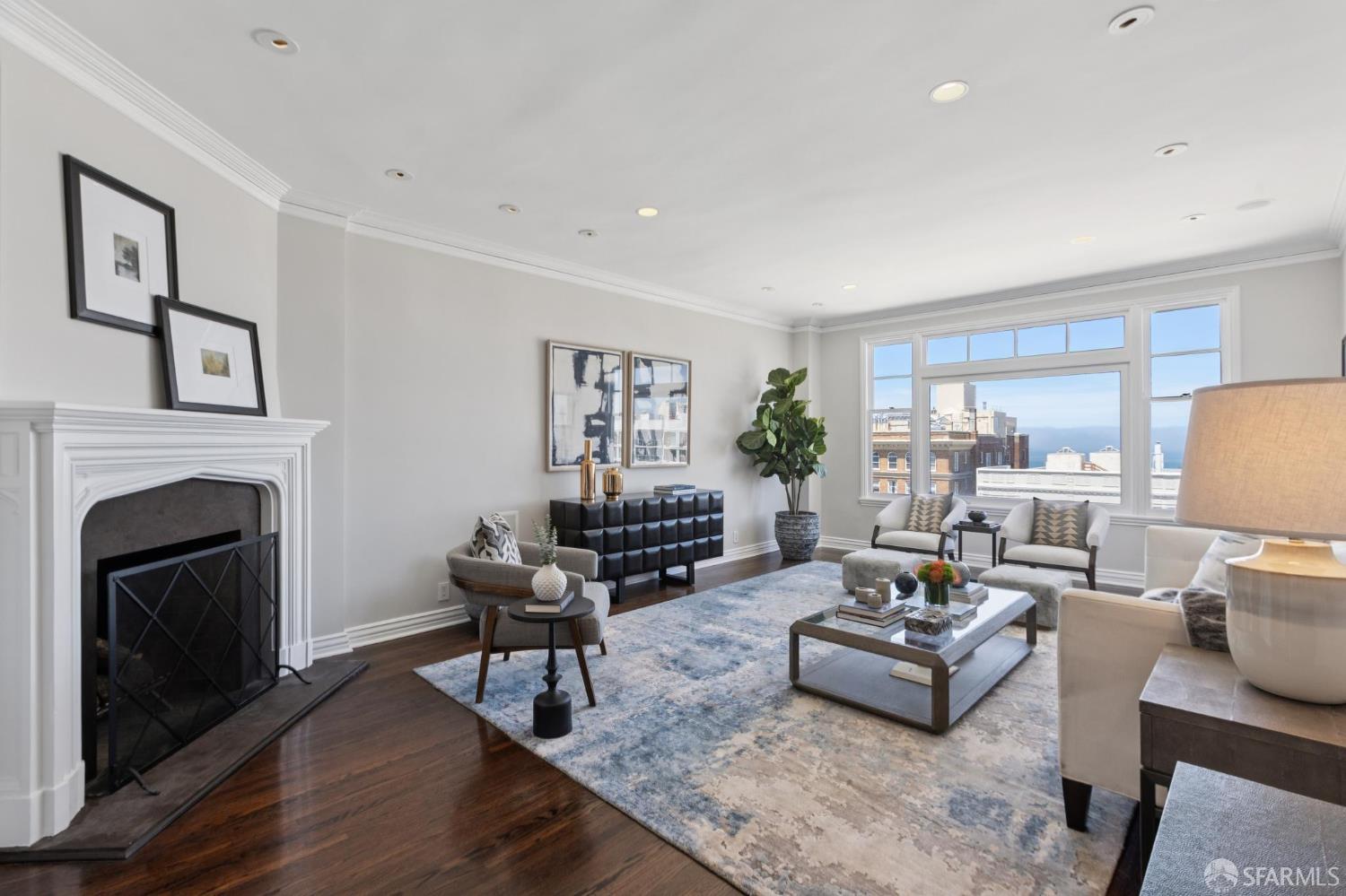 Photo #4: 425039132 Listing 