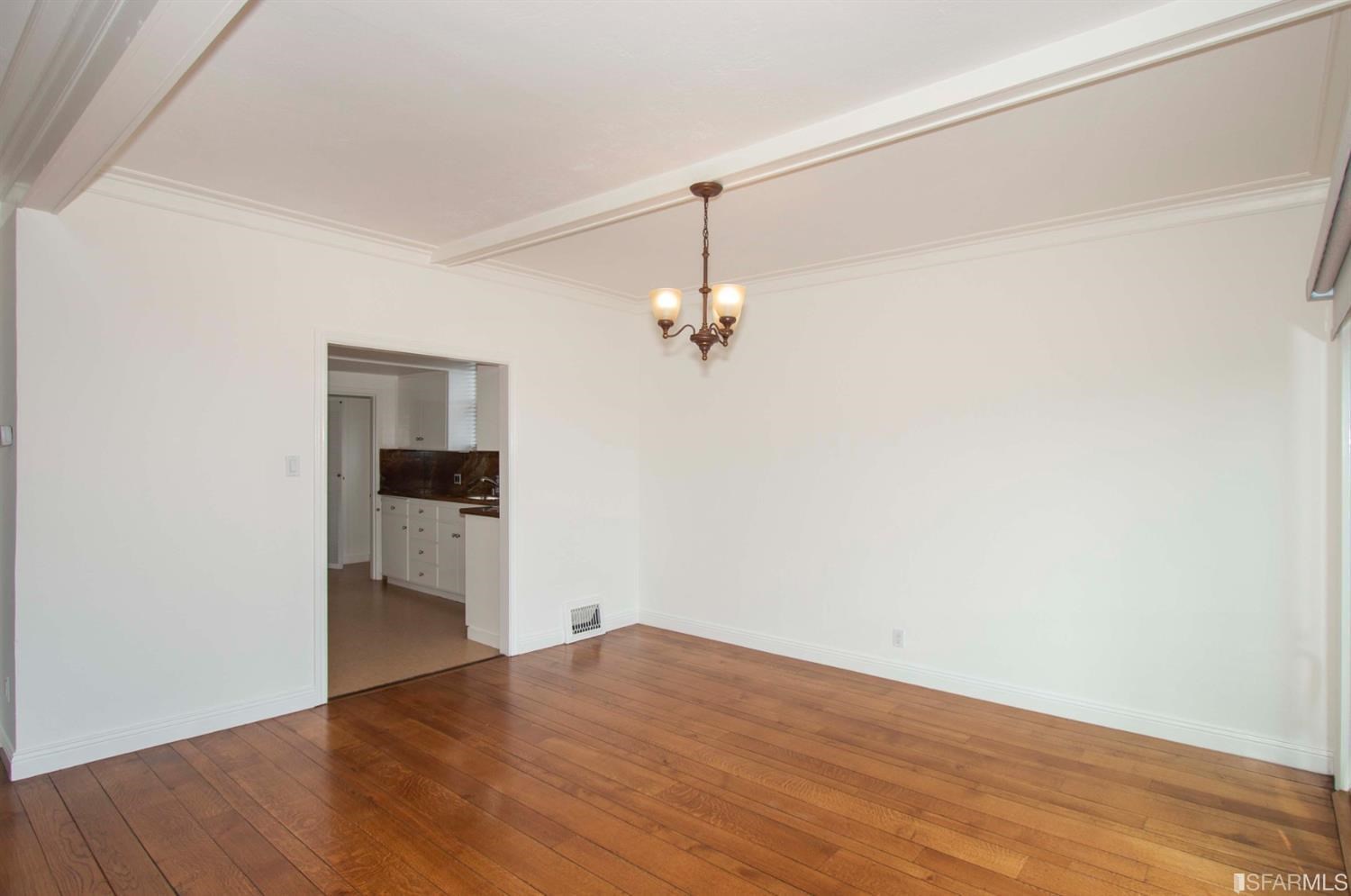 Detail Gallery Image 13 of 41 For 157 Villa Ter, San Francisco,  CA 94114 - 4 Beds | 2/1 Baths