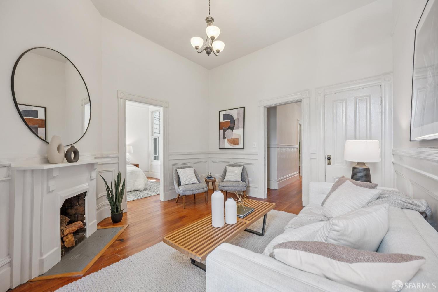 Detail Gallery Image 7 of 42 For 565 Haight St, San Francisco,  CA 94117 - 2 Beds | 1 Baths