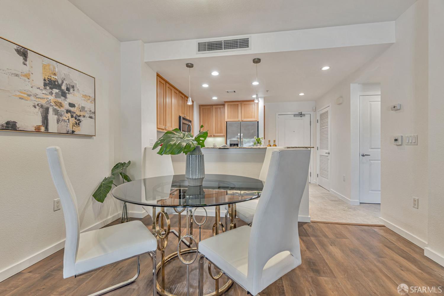 Detail Gallery Image 18 of 33 For 1488 El Camino Real #102,  South San Francisco,  CA 94080 - 1 Beds | 1 Baths