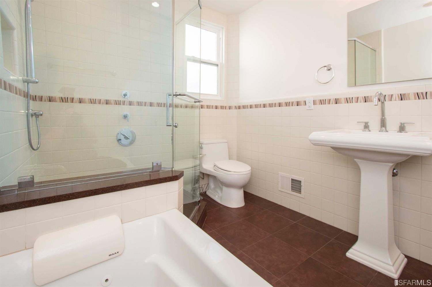 Detail Gallery Image 29 of 41 For 157 Villa Ter, San Francisco,  CA 94114 - 4 Beds | 2/1 Baths