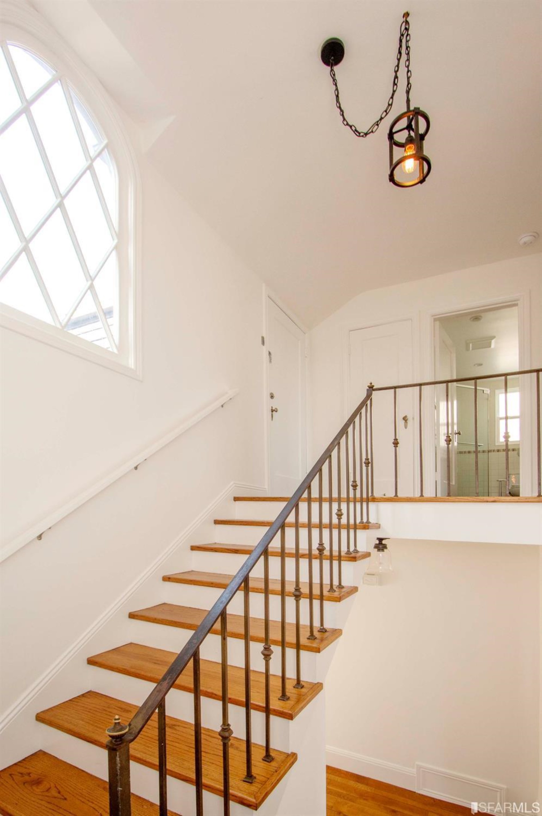 Detail Gallery Image 32 of 41 For 157 Villa Ter, San Francisco,  CA 94114 - 4 Beds | 2/1 Baths