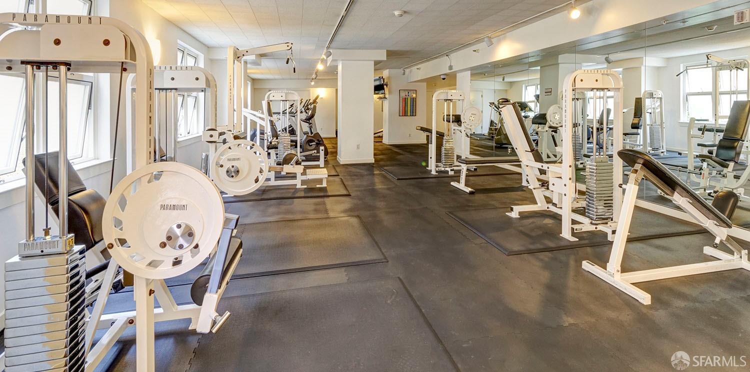 Detail Gallery Image 5 of 9 For 1483 Sutter St #705,  San Francisco,  CA 94109 - 2 Beds | 2 Baths