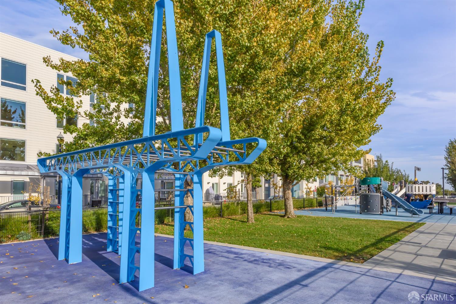 Detail Gallery Image 26 of 27 For 52 Innes Ct #308,  San Francisco,  CA 94124 - 1 Beds | 1 Baths