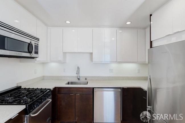 Detail Gallery Image 12 of 49 For 1635 California St #61,  San Francisco,  CA 94109 - 2 Beds | 2 Baths