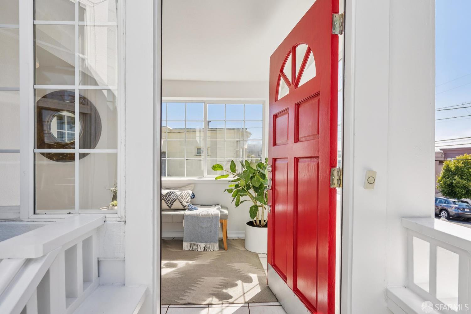 Detail Gallery Image 5 of 64 For 647 Athens St, San Francisco,  CA 94112 - 3 Beds | 2 Baths