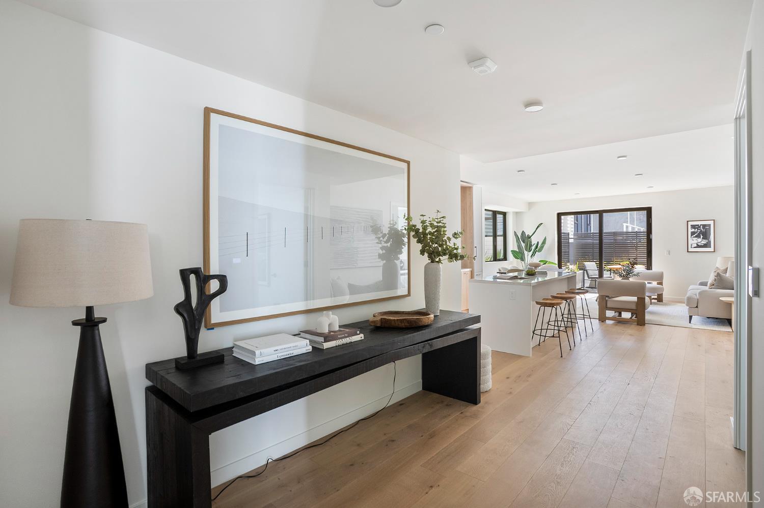 Detail Gallery Image 3 of 31 For 915 North Point St #206,  San Francisco,  CA 94109 - 3 Beds | 2 Baths