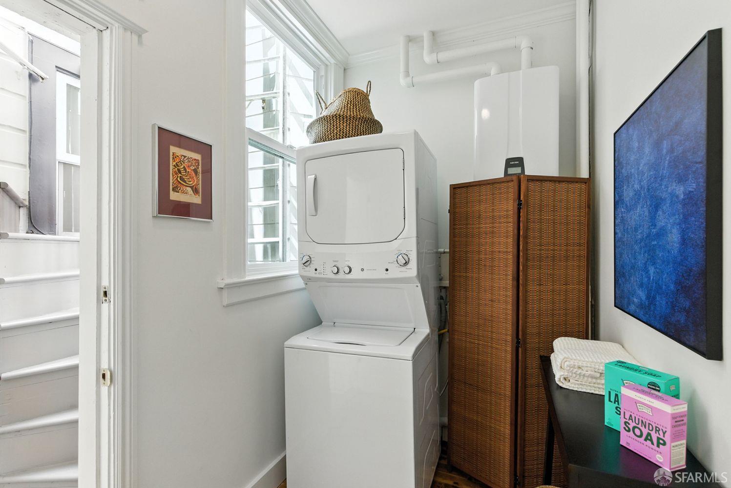 Detail Gallery Image 9 of 30 For 125 Ord St, San Francisco,  CA 94114 - 2 Beds | 1 Baths