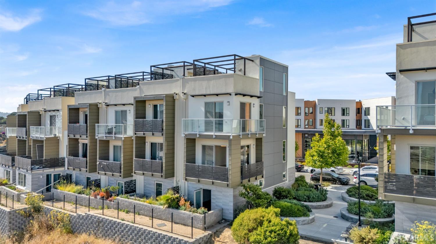 Detail Gallery Image 62 of 83 For 29 Kirkwood Ave, San Francisco,  CA 94124 - 3 Beds | 2/1 Baths
