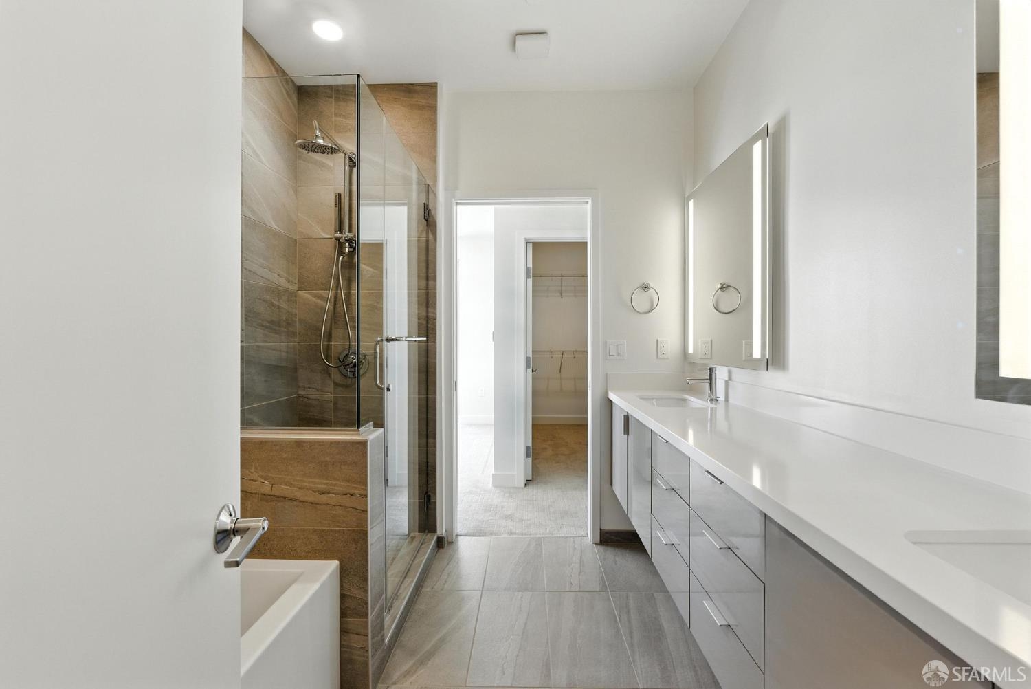 Detail Gallery Image 31 of 83 For 29 Kirkwood Ave, San Francisco,  CA 94124 - 3 Beds | 2/1 Baths