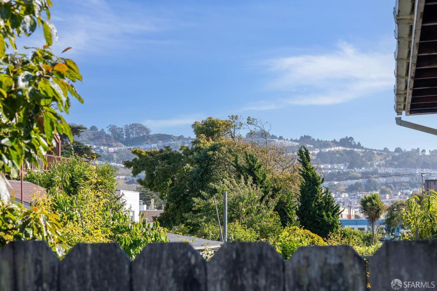 Detail Gallery Image 36 of 64 For 647 Athens St, San Francisco,  CA 94112 - 3 Beds | 2 Baths