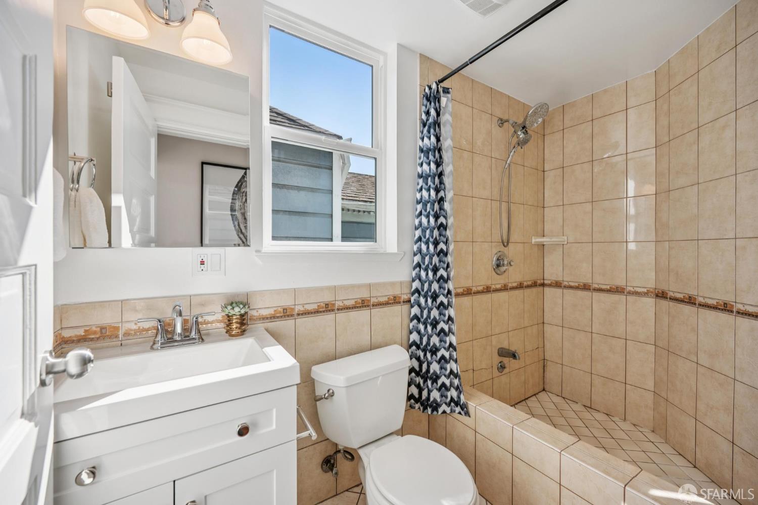 Detail Gallery Image 15 of 64 For 647 Athens St, San Francisco,  CA 94112 - 3 Beds | 2 Baths