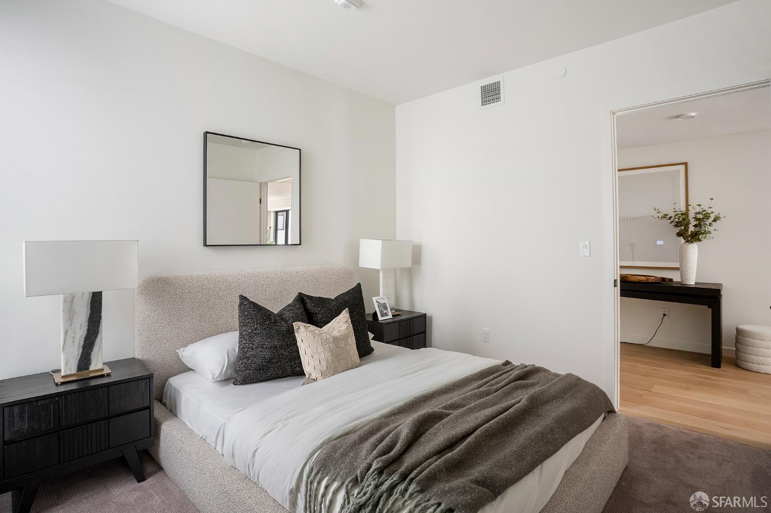 Detail Gallery Image 15 of 31 For 915 North Point St #206,  San Francisco,  CA 94109 - 3 Beds | 2 Baths