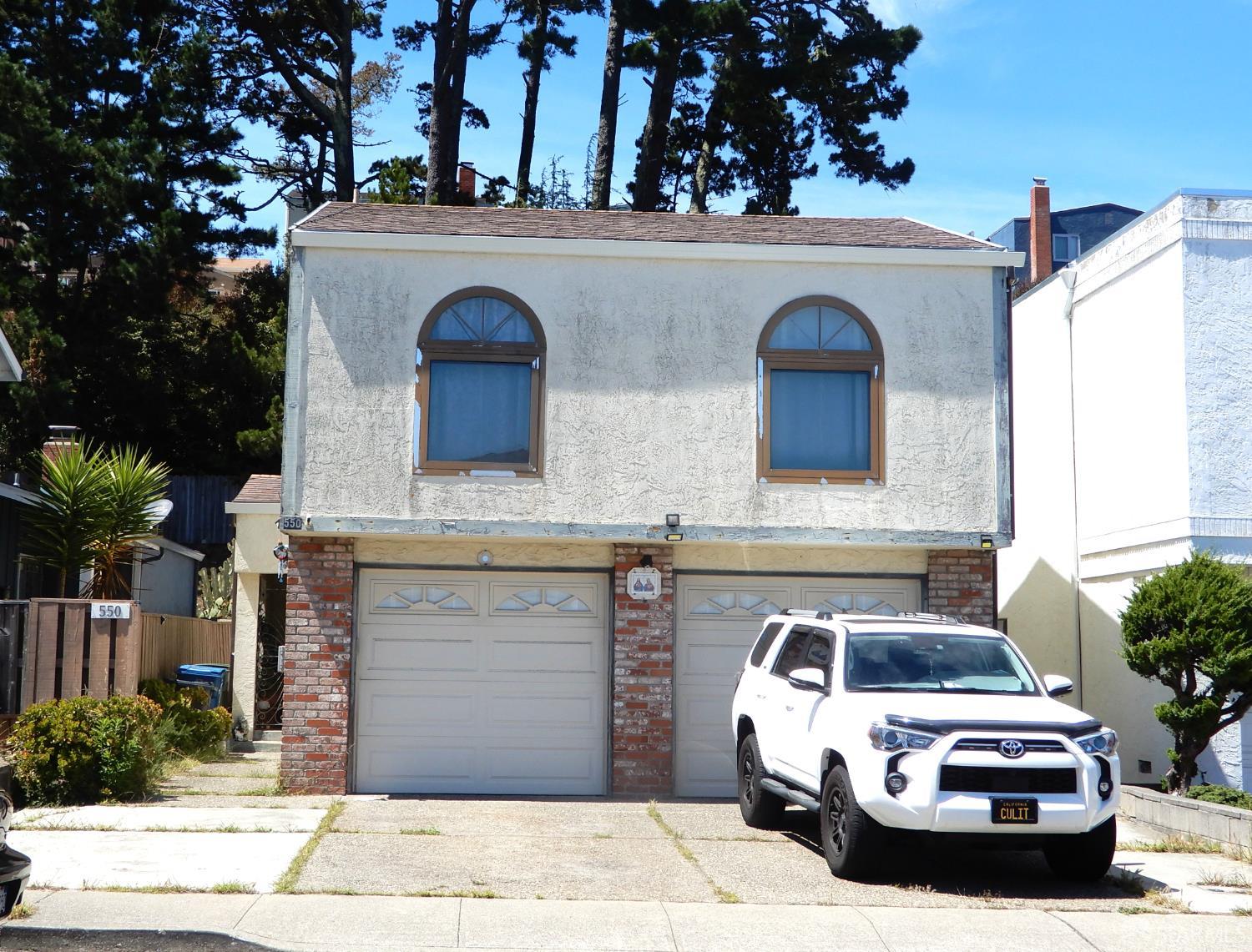 Detail Gallery Image 3 of 5 For 550 Verducci Dr, Daly City,  CA 94015 - 3 Beds | 1/1 Baths