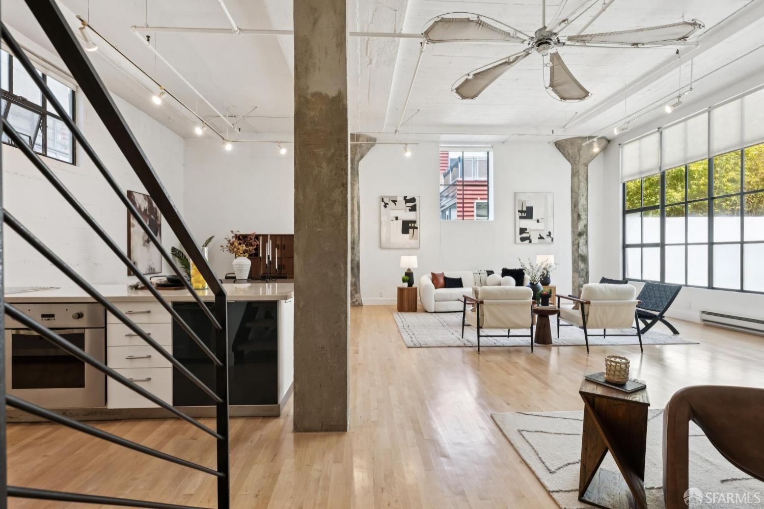 Detail Gallery Image 3 of 61 For 601 4th St #304,  San Francisco,  CA 94107 - 2 Beds | 1 Baths