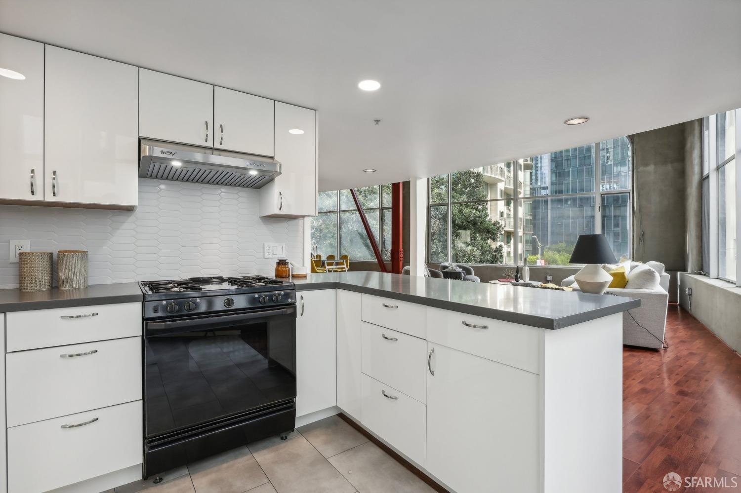 Detail Gallery Image 14 of 45 For 18 Lansing St #205,  San Francisco,  CA 94105 - 2 Beds | 2 Baths