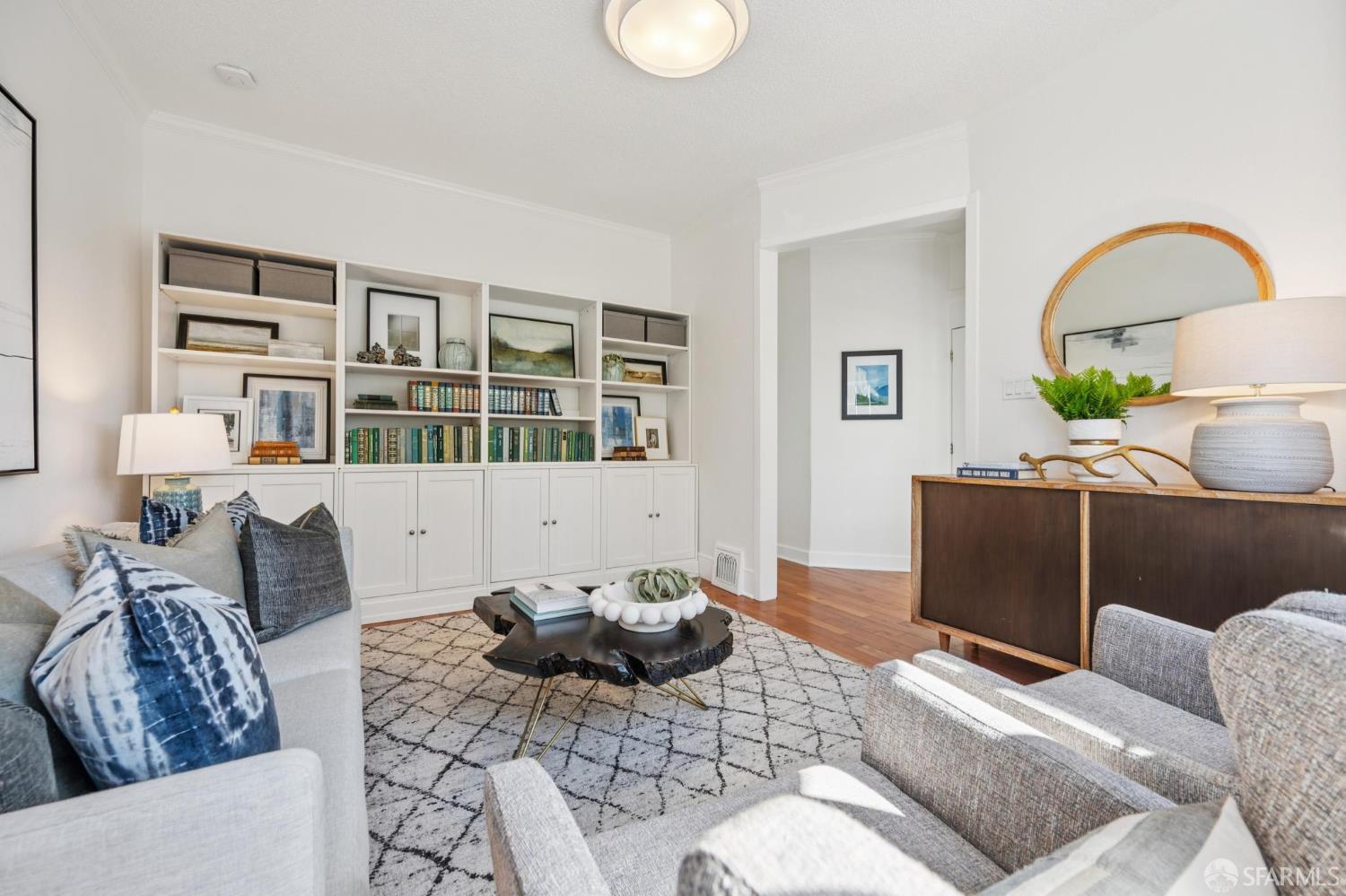 Detail Gallery Image 4 of 64 For 647 Athens St, San Francisco,  CA 94112 - 3 Beds | 2 Baths