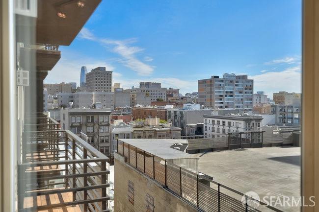 Detail Gallery Image 22 of 49 For 1635 California St #61,  San Francisco,  CA 94109 - 2 Beds | 2 Baths