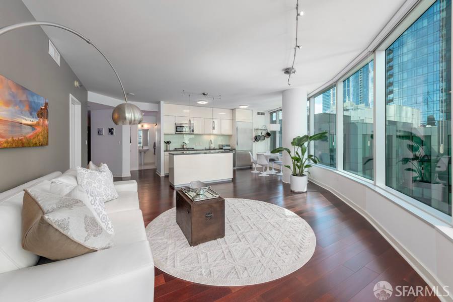 Detail Gallery Image 4 of 36 For 338 Spear St 10h,  San Francisco,  CA 94105 - 2 Beds | 2 Baths