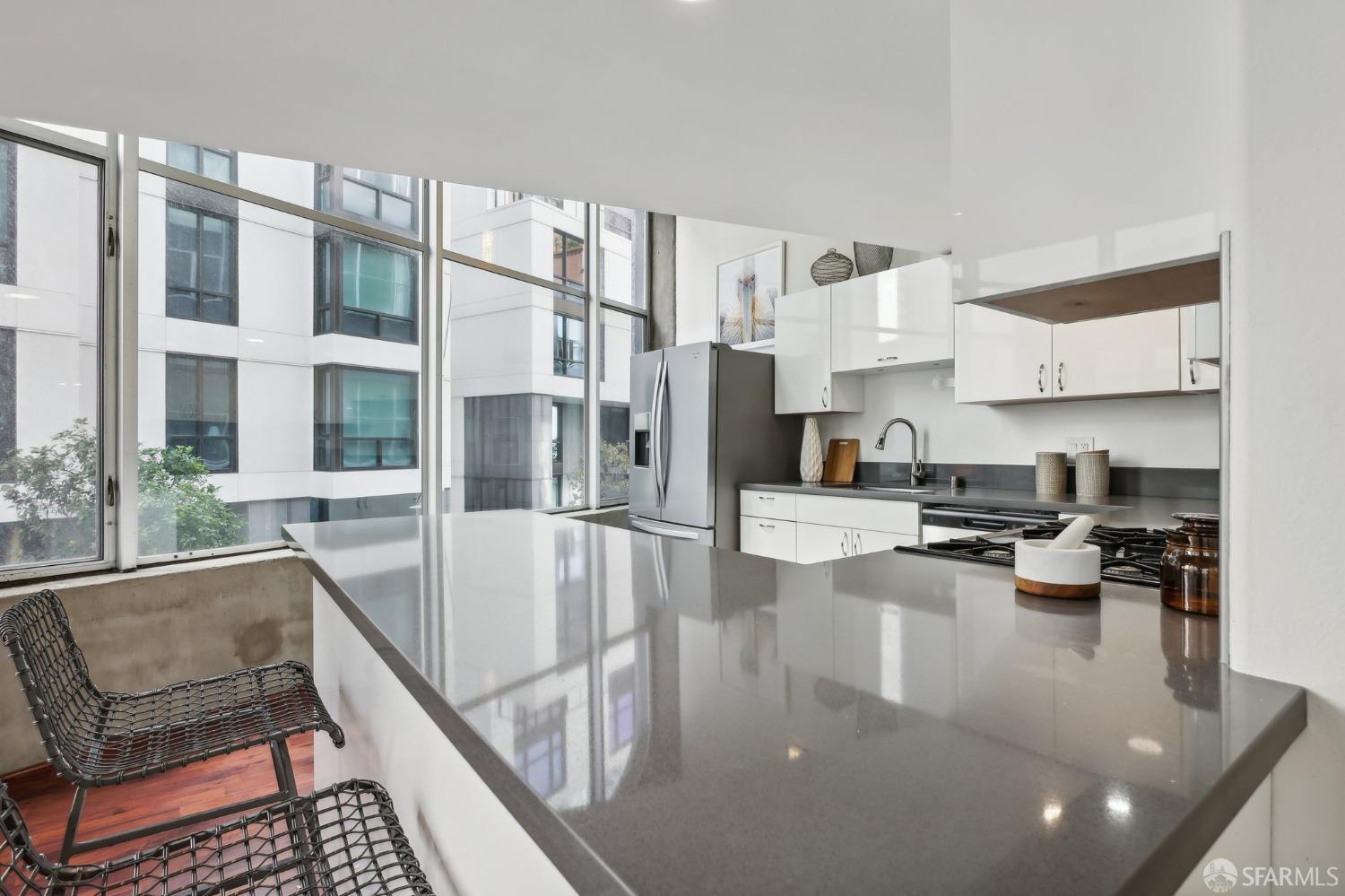 Detail Gallery Image 12 of 45 For 18 Lansing St #205,  San Francisco,  CA 94105 - 2 Beds | 2 Baths
