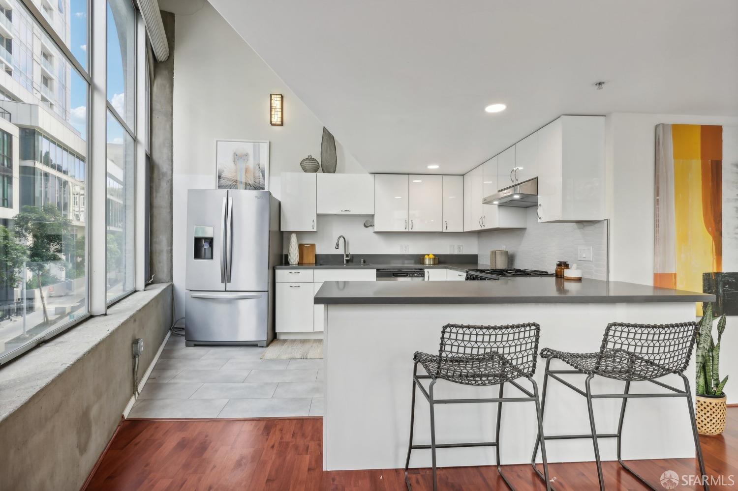 Detail Gallery Image 11 of 45 For 18 Lansing St #205,  San Francisco,  CA 94105 - 2 Beds | 2 Baths