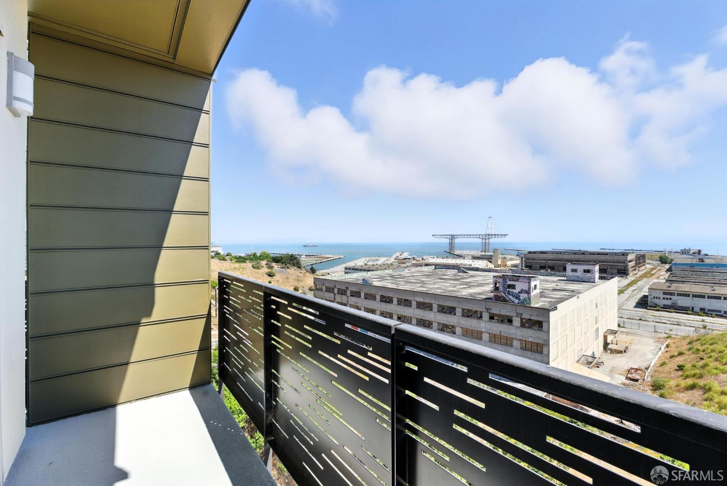 Detail Gallery Image 8 of 83 For 29 Kirkwood Ave, San Francisco,  CA 94124 - 3 Beds | 2/1 Baths