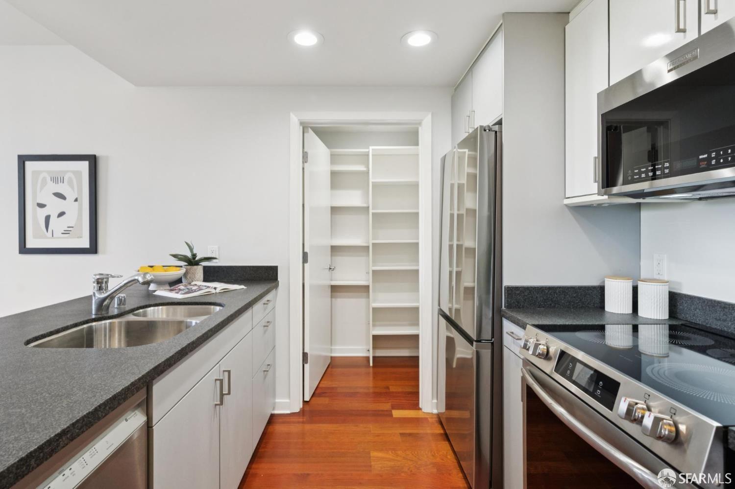 Detail Gallery Image 8 of 27 For 451 Kansas St #428,  San Francisco,  CA 94107 - 2 Beds | 2 Baths