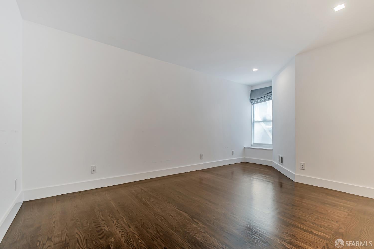 Detail Gallery Image 28 of 54 For 69 Uranus Ter, San Francisco,  CA 94114 - 3 Beds | 3 Baths